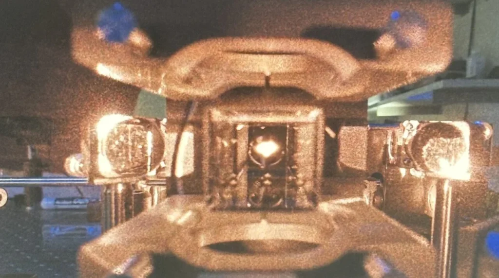 monitor view of minimotv2 experiment